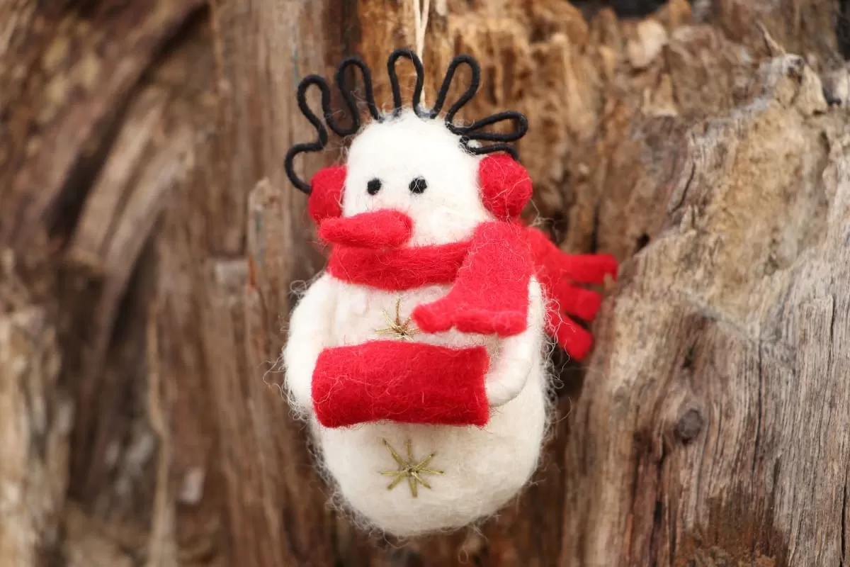 De Kulture Handmade Premium Wool Felt Baby Snowman  Eco Friendly Needle Felted Christmas Xmas Tree Decoration Stuffed Ornament for Home Office Party Holiday Décor, 2x2x4.5 (LWH) Inches